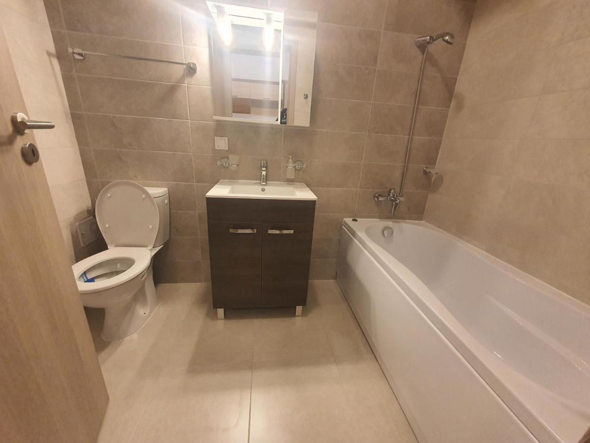 Garsoniera Matei Basarab 97 Apartment Bukares Bagian luar foto